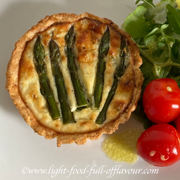 Asparagus and herb quiche